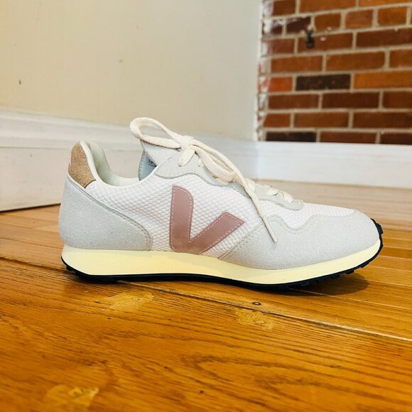 VEJA Women's SDU Low Top Sneakers Size US 8 BRAND NEW - Picture 16 of 16